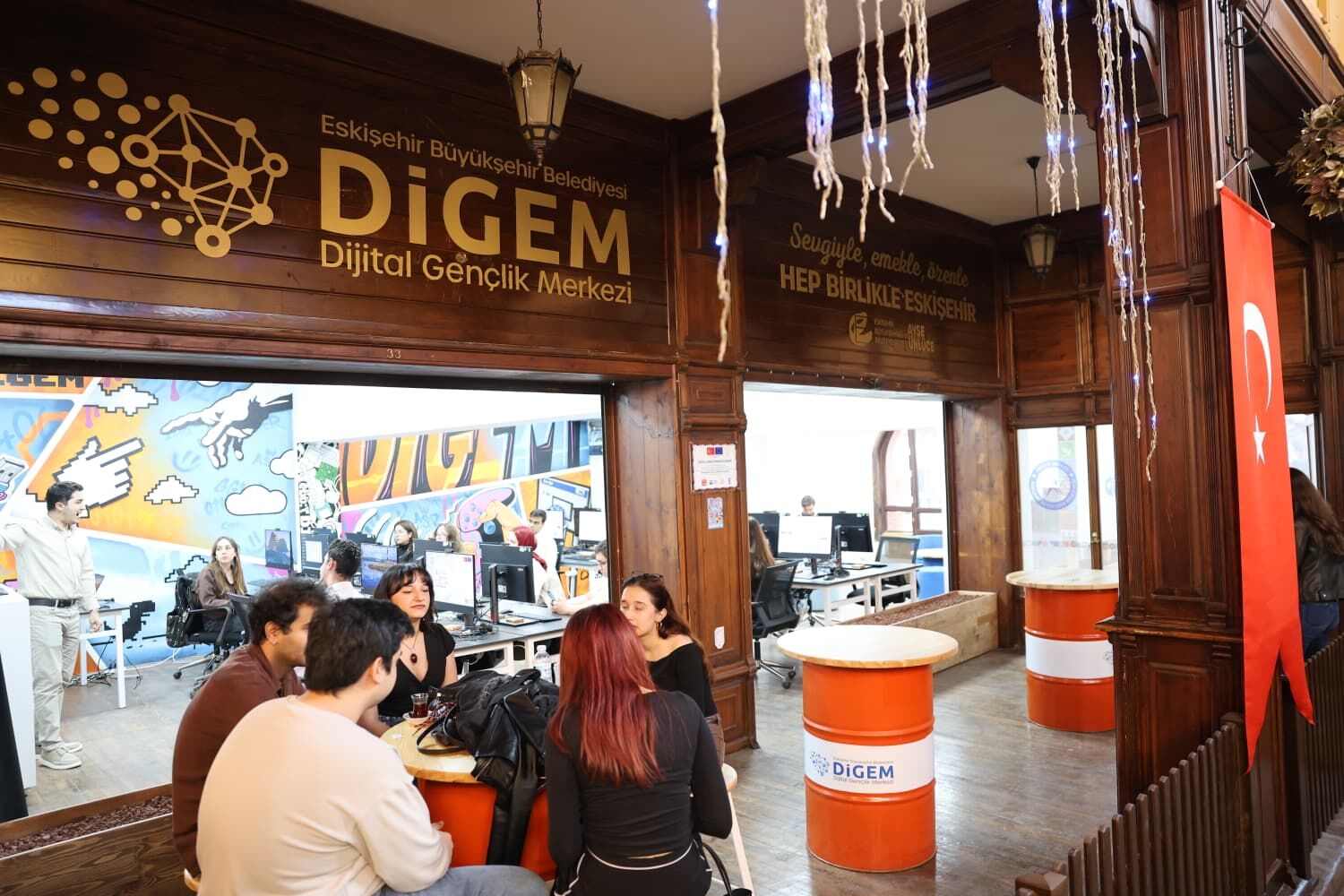 Gençler DİGEM'de üretiyor, geliştiriyor, geleceğe hazırlanıyor