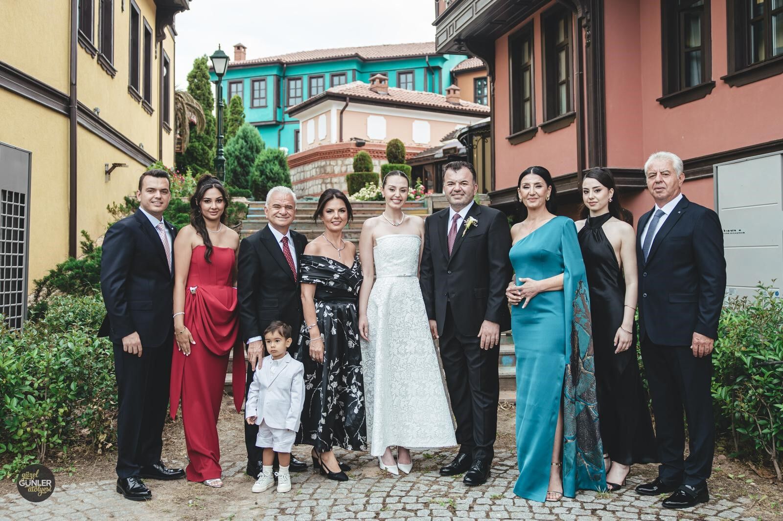 Egemen ve Zeynep çifti evliliğe ilk adımı attı