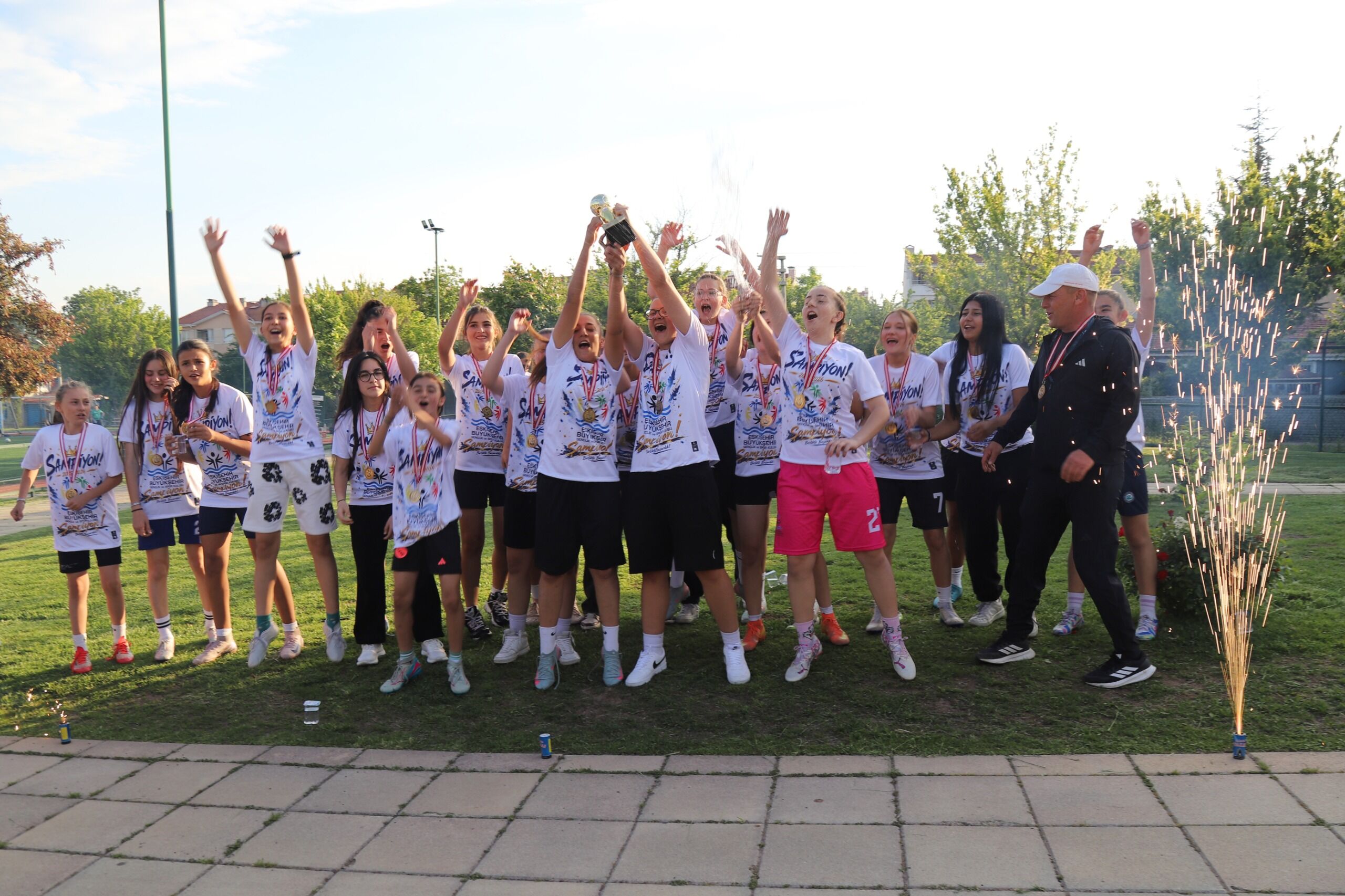 U15 Kızlar Kupası ilk şampiyonu Büyükşehir!
