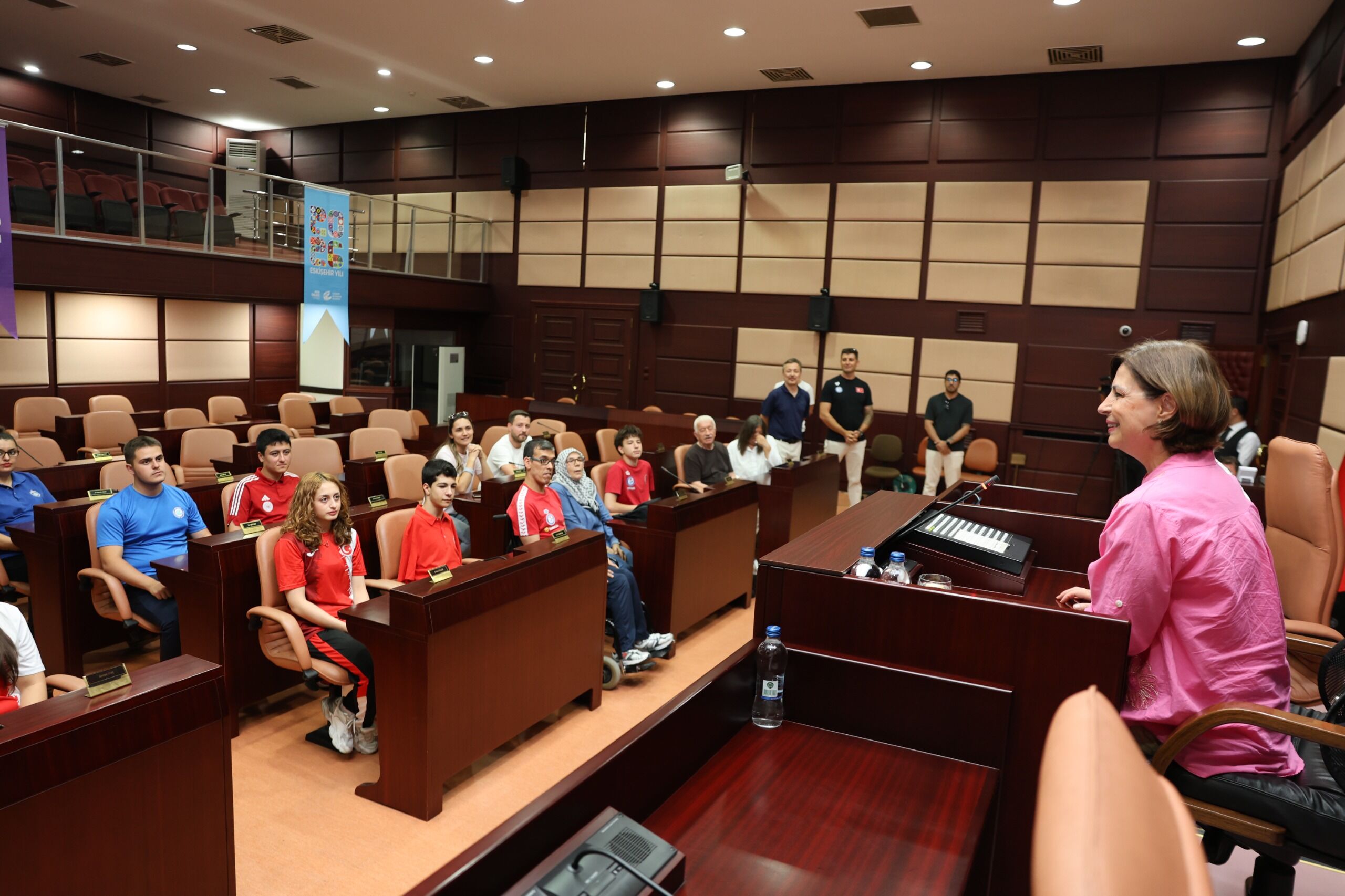 Şampiyon sporculardan Başkan Ünlüce'ye ziyaret