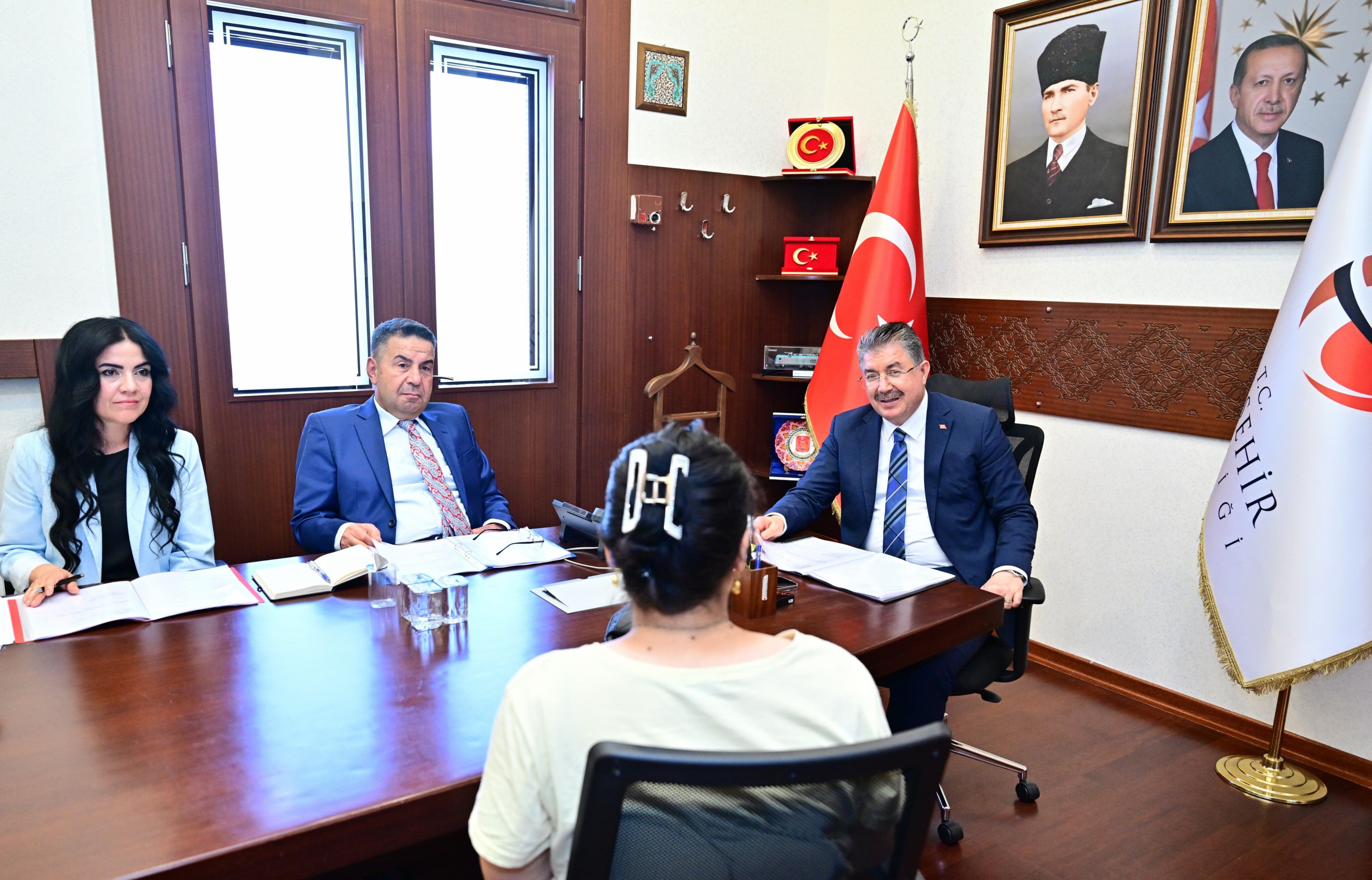 Vali Yılmaz vatandaşların talep, öneri ve sorunlarını dinledi