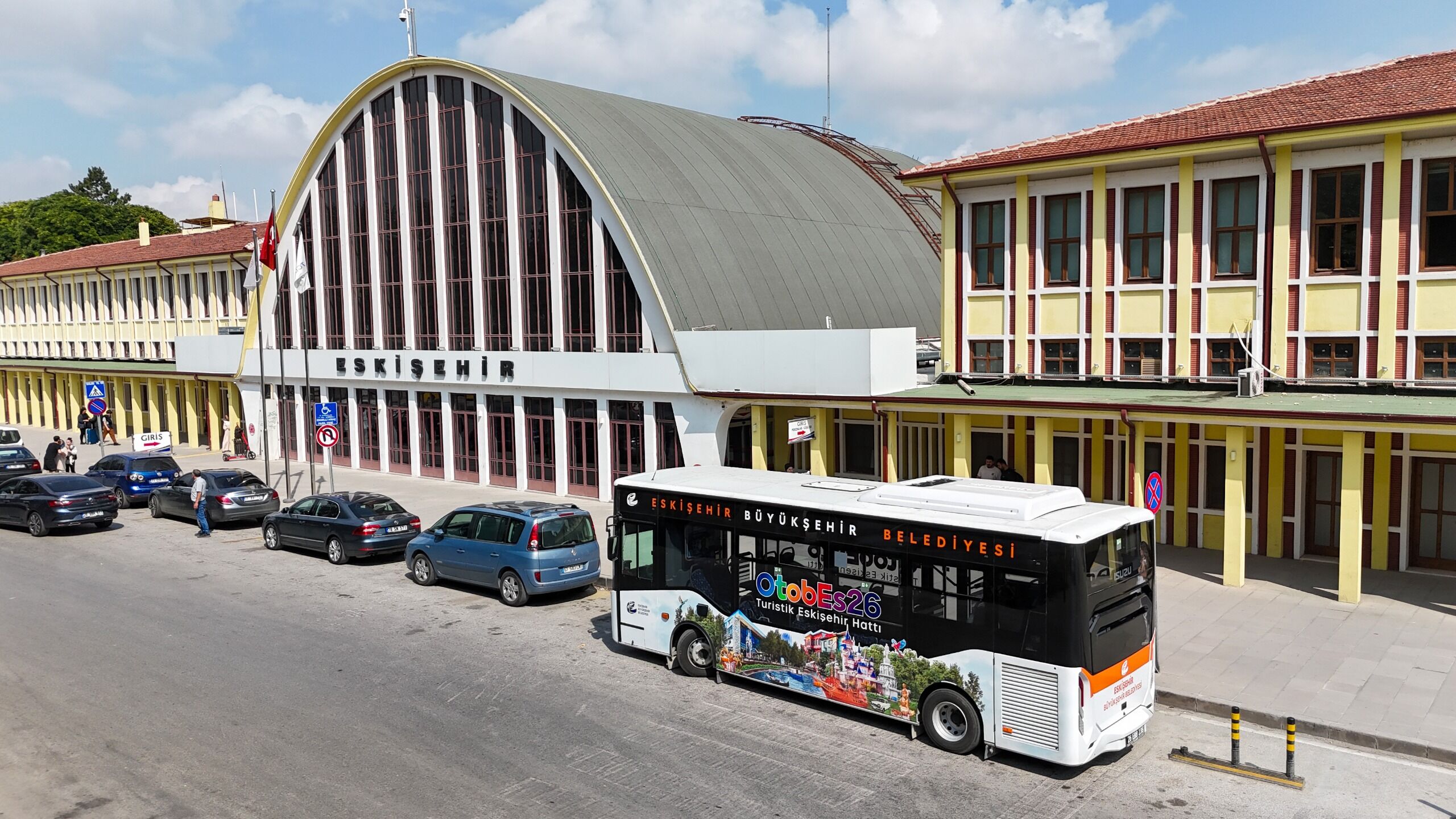 OtobEs26  Turistik Eskişehir Hattı hizmete başladı