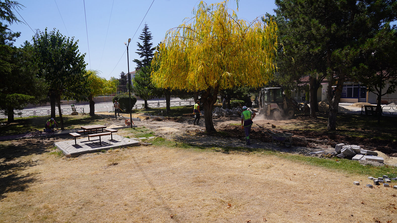 Uluönder Parkı son sürat yenileniyor