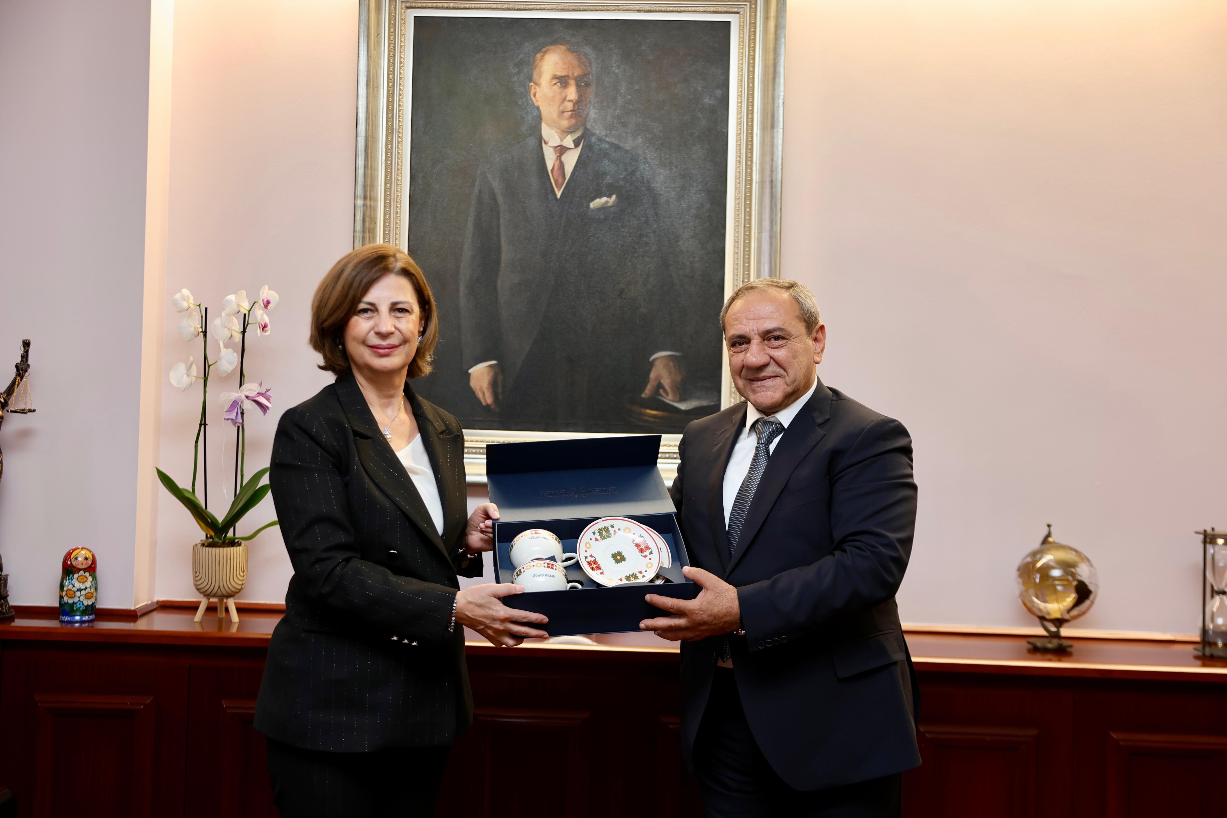 Azerbaycanlı heyetten Başkan Ünlüce'ye ziyaret