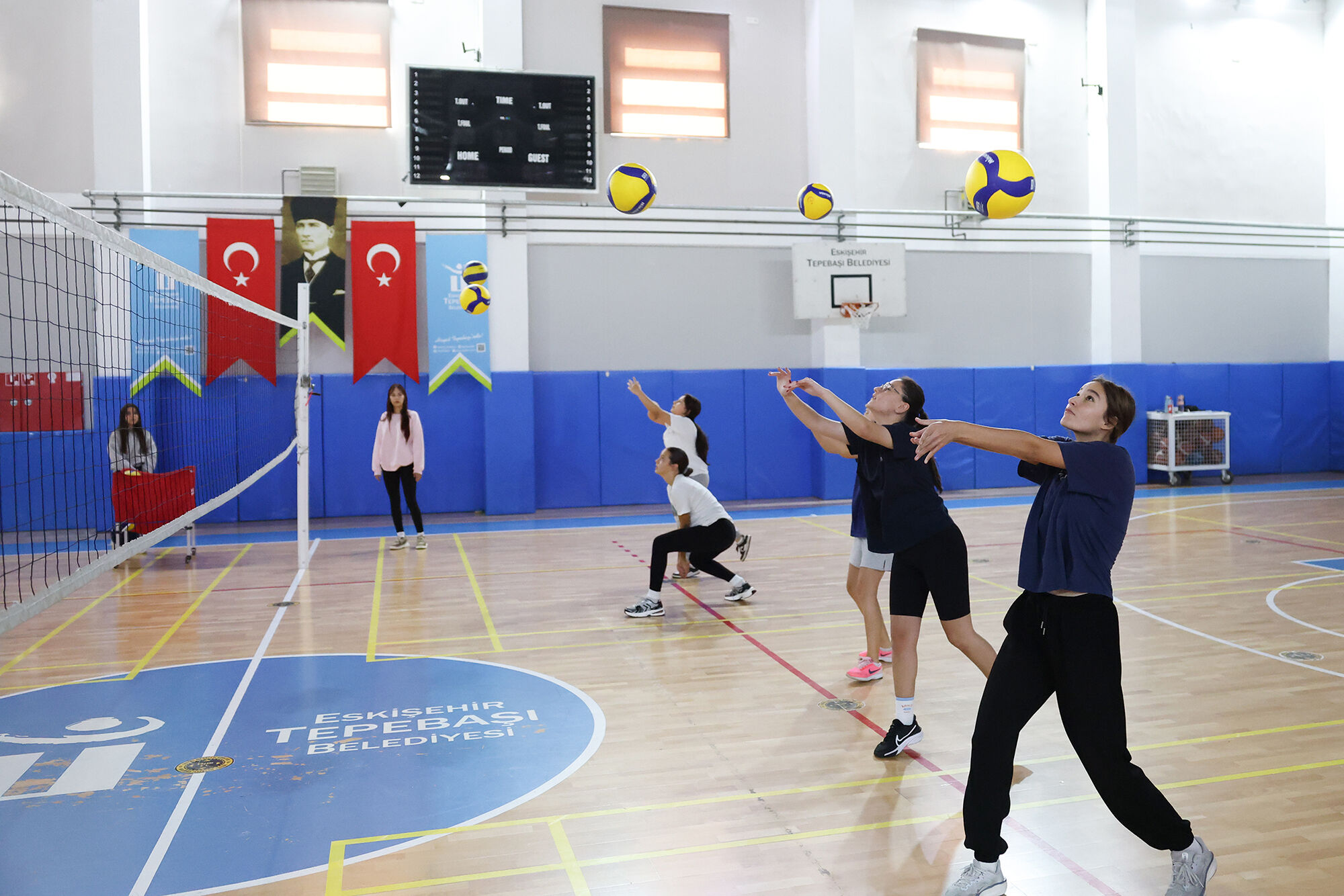 Çocuklar ve gençler erken yaşlardan itibaren sporla tanışıyor