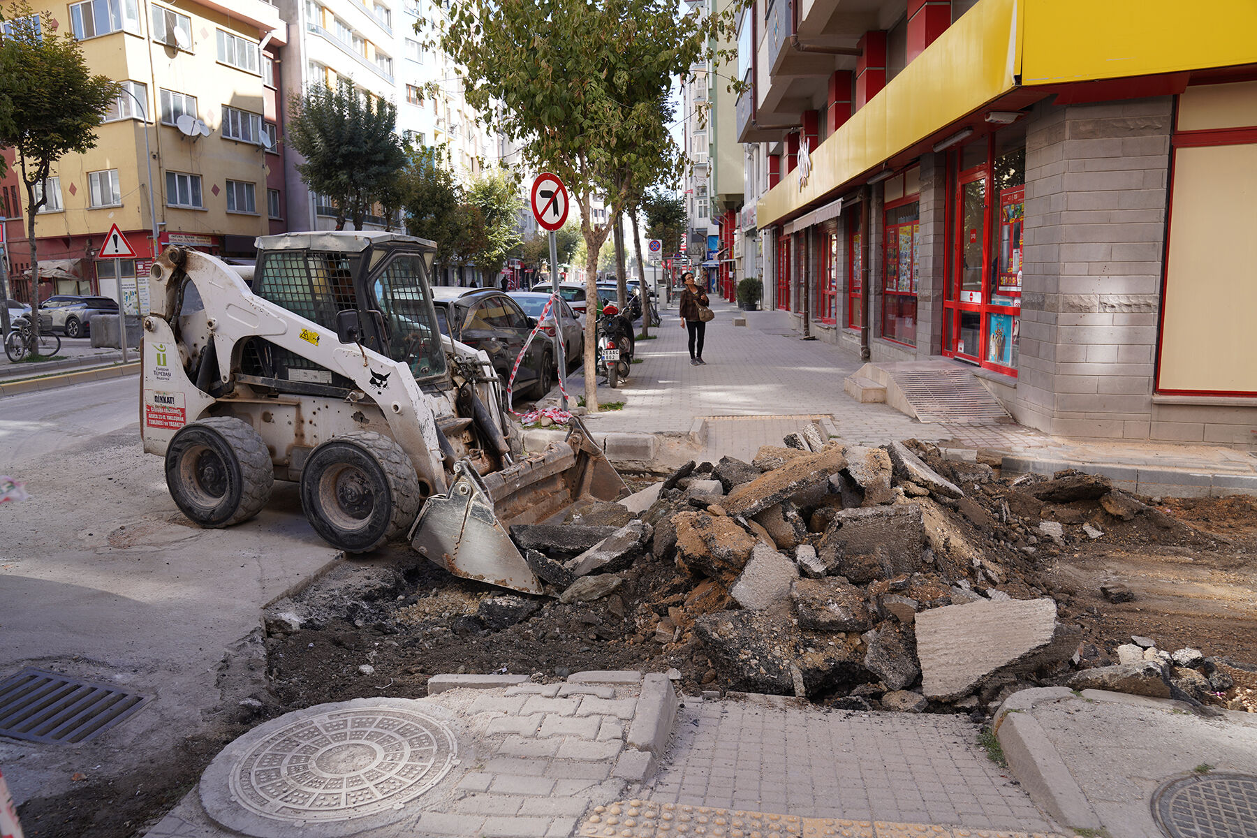 Yenimahalle’de asfalt öncesi hazırlık çalışmaları başladı