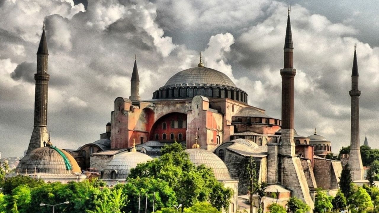 Her türlü tasarruf yetkisi Türkiye'ye aittir