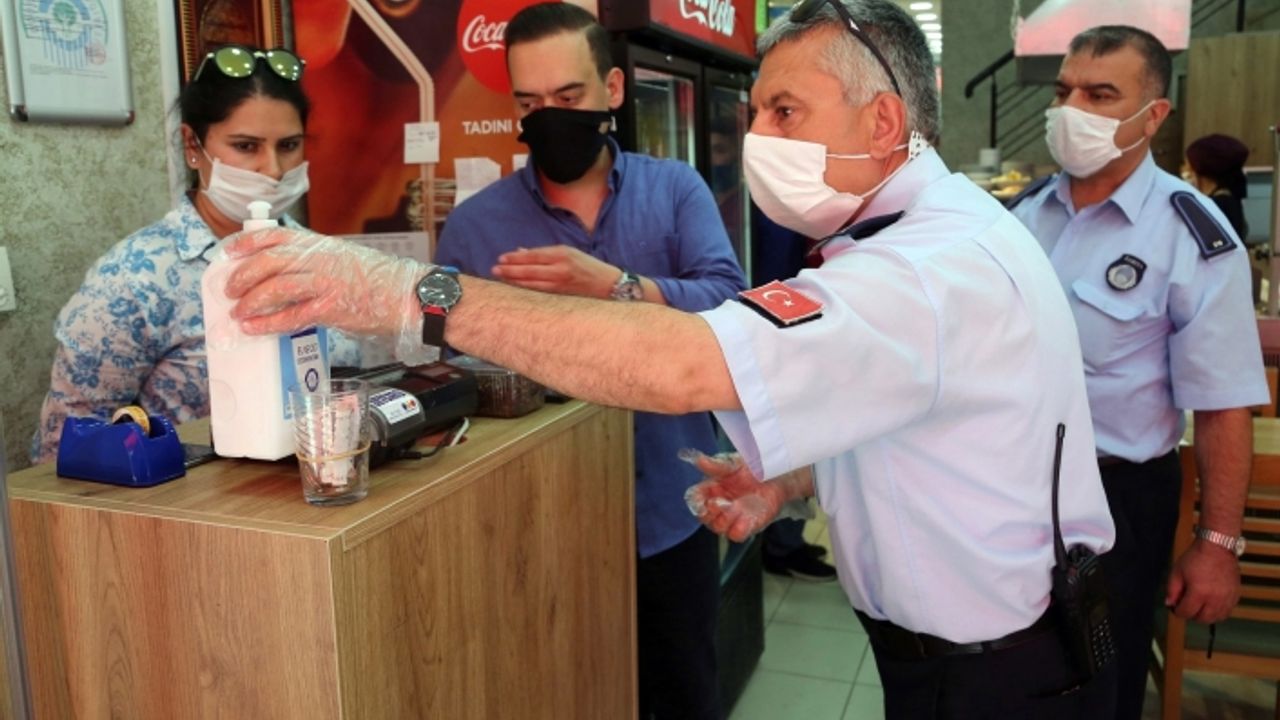 Sosyal mesafe ve hijyen denetimleri yapıldı