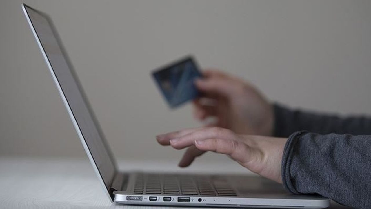 e-Ticarete ilgi her yaş grubunda artıyor
