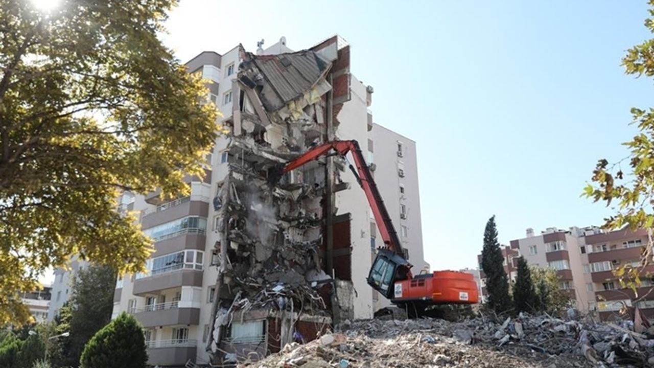 İzmir'de 488 bina daha yıkılacak