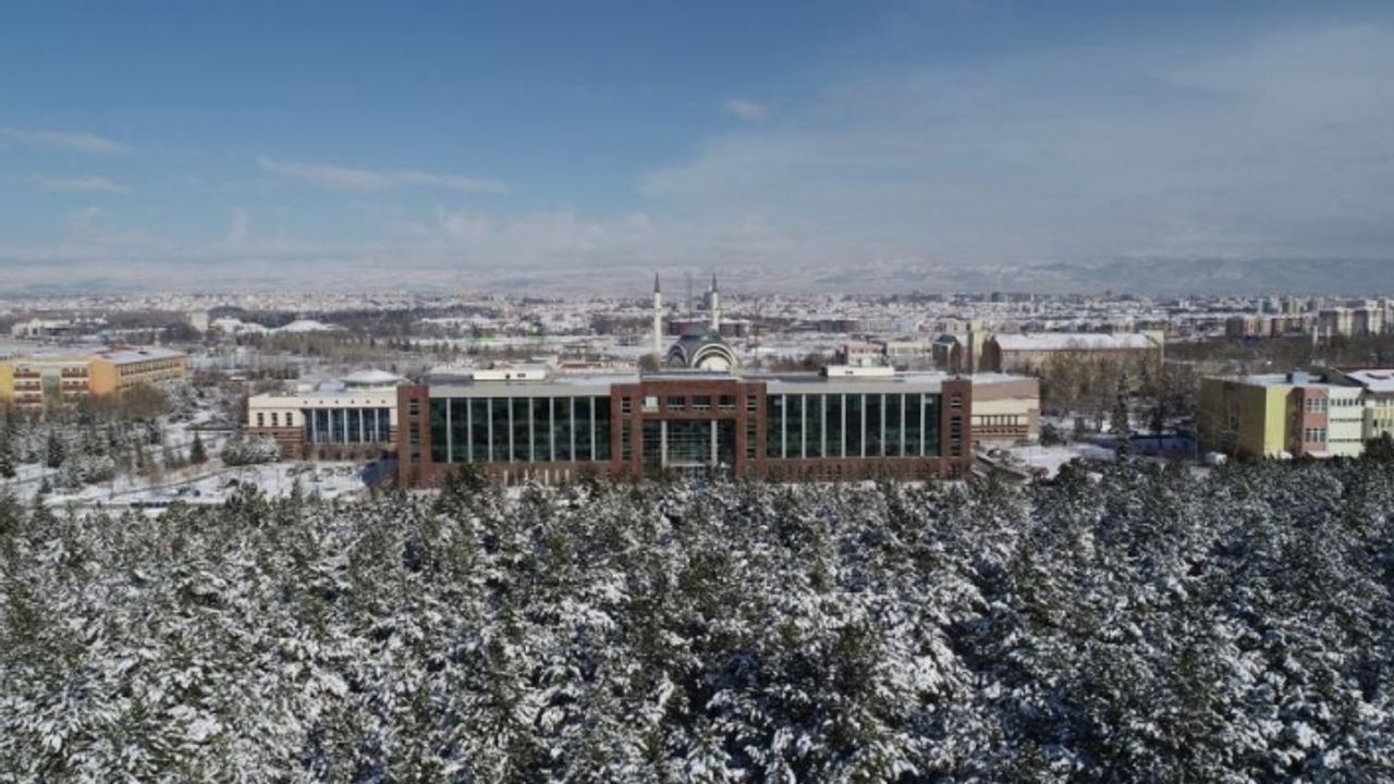 ESOGÜ dünya sıralamaları listelerinde