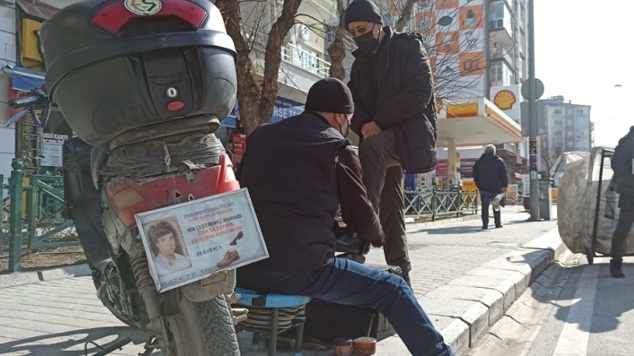 Mobil ayakkabı boyacısı beğeni topluyor