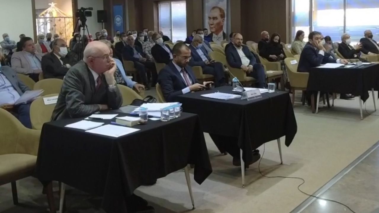 2021 Faaliyet Raporu oy çokluğu ile kabul edildi
