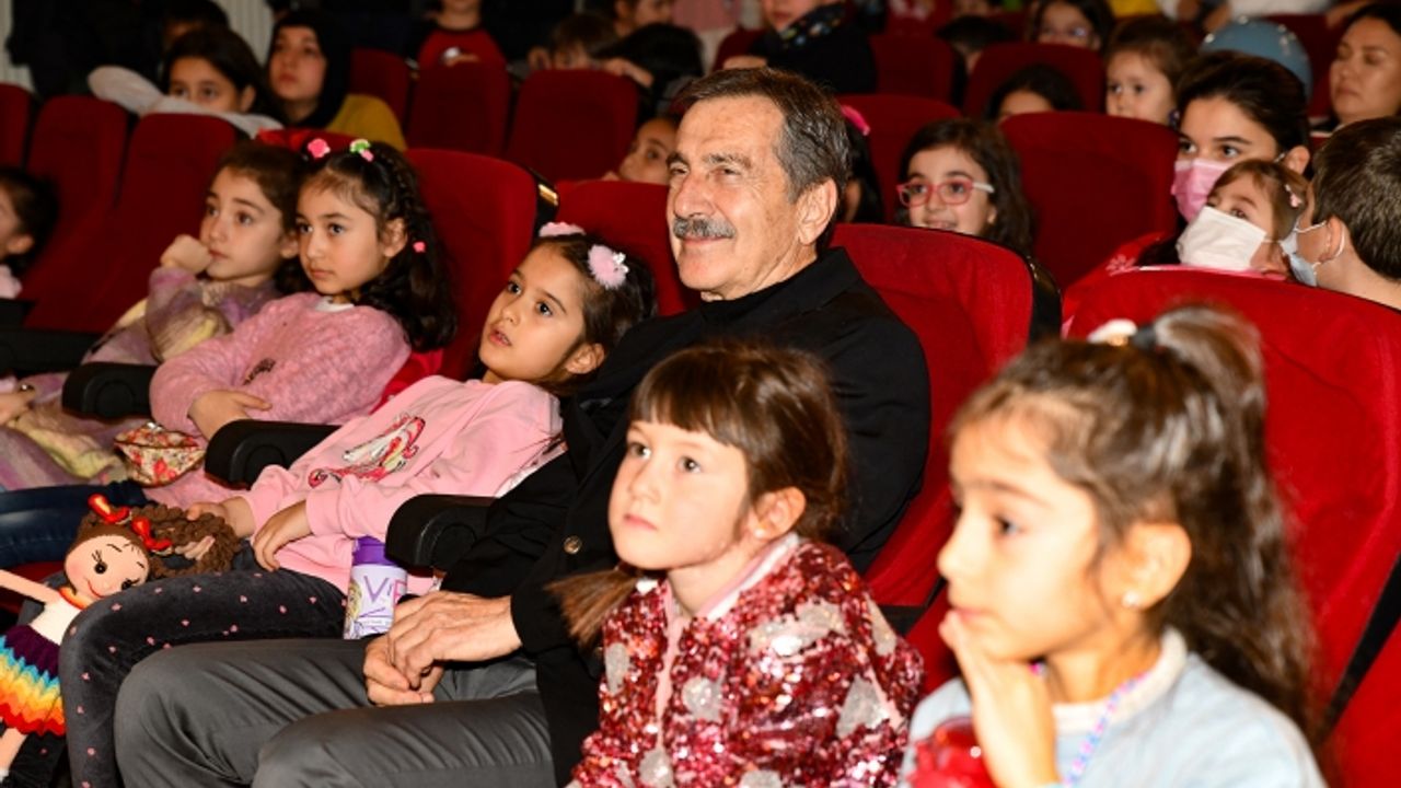 2 bin 700 çocuk tatilin tadını Tepebaşı'nda çıkarttı
