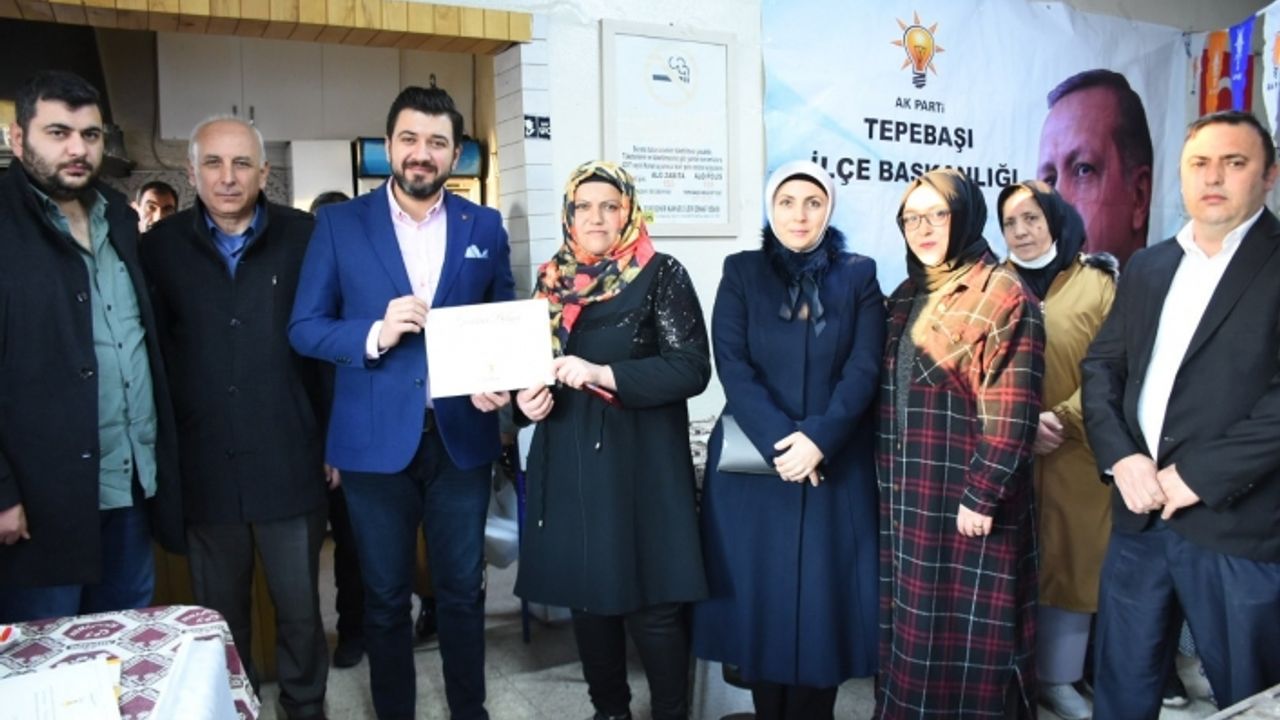 Çizmelioğlu'ndan başarılı partililere teşekkür belgesi