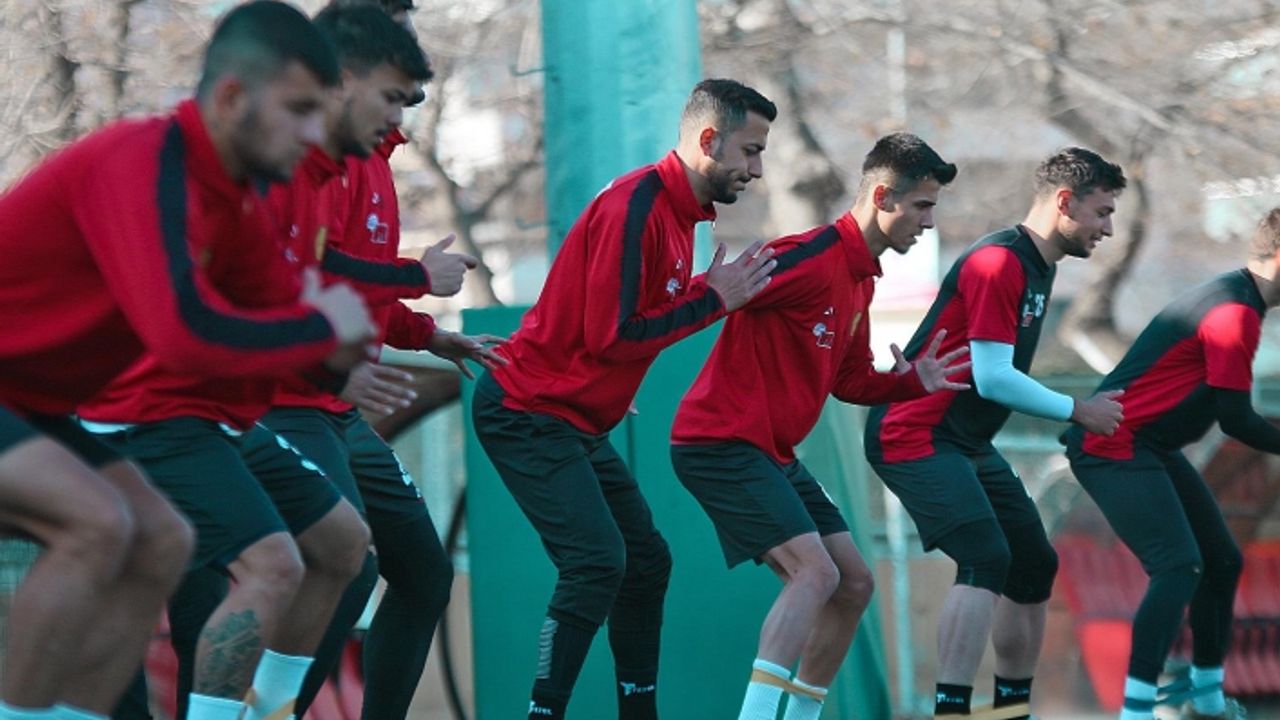 Es-Es ikinci yarıya hazırlanıyor