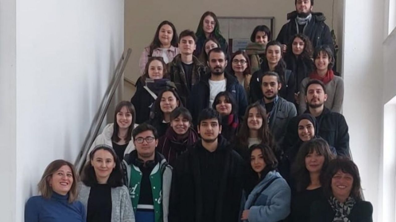 ESTÜ'de Radyo Programcılığı Eğitimleri başladı