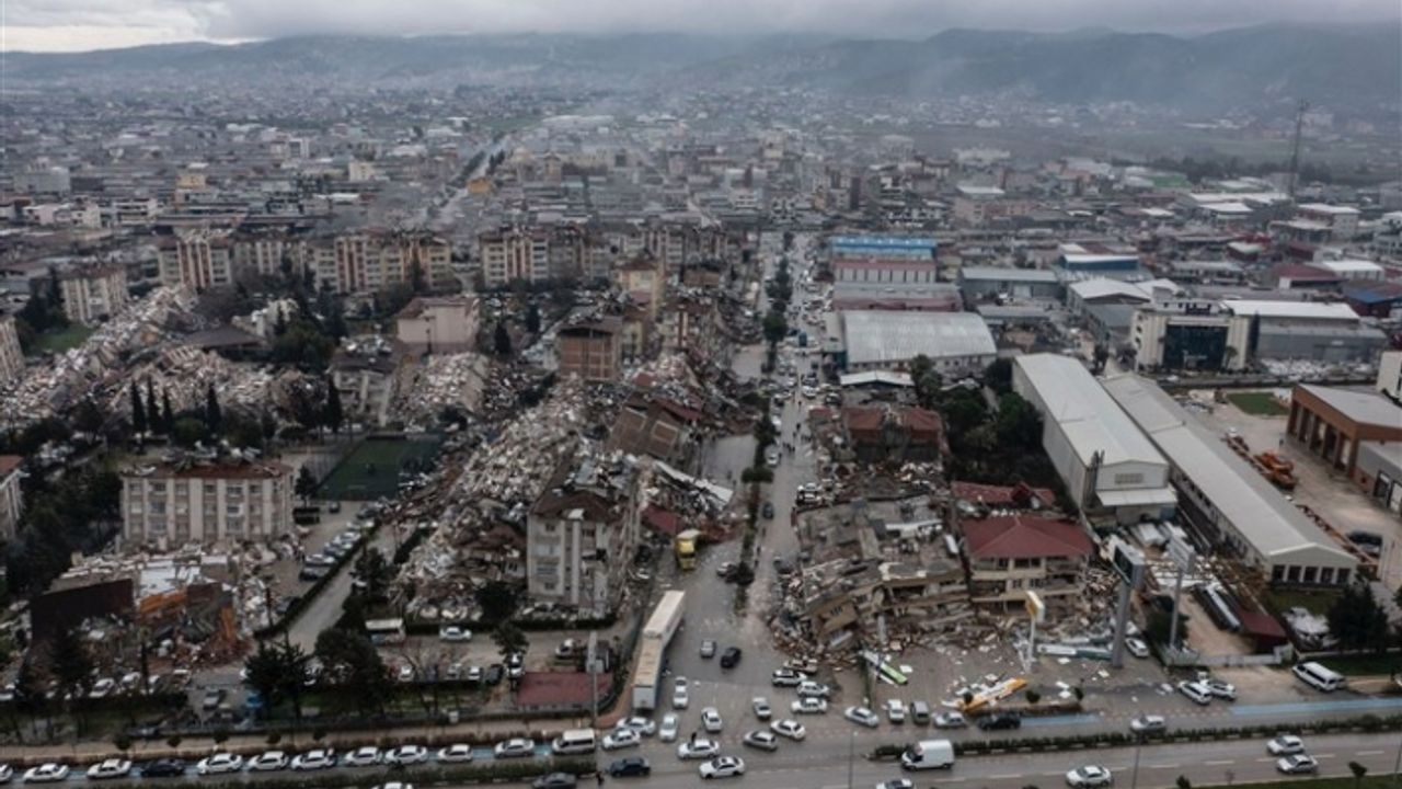 Depremin acı bilançosu artıyor: 14 bin 351 can kaybı