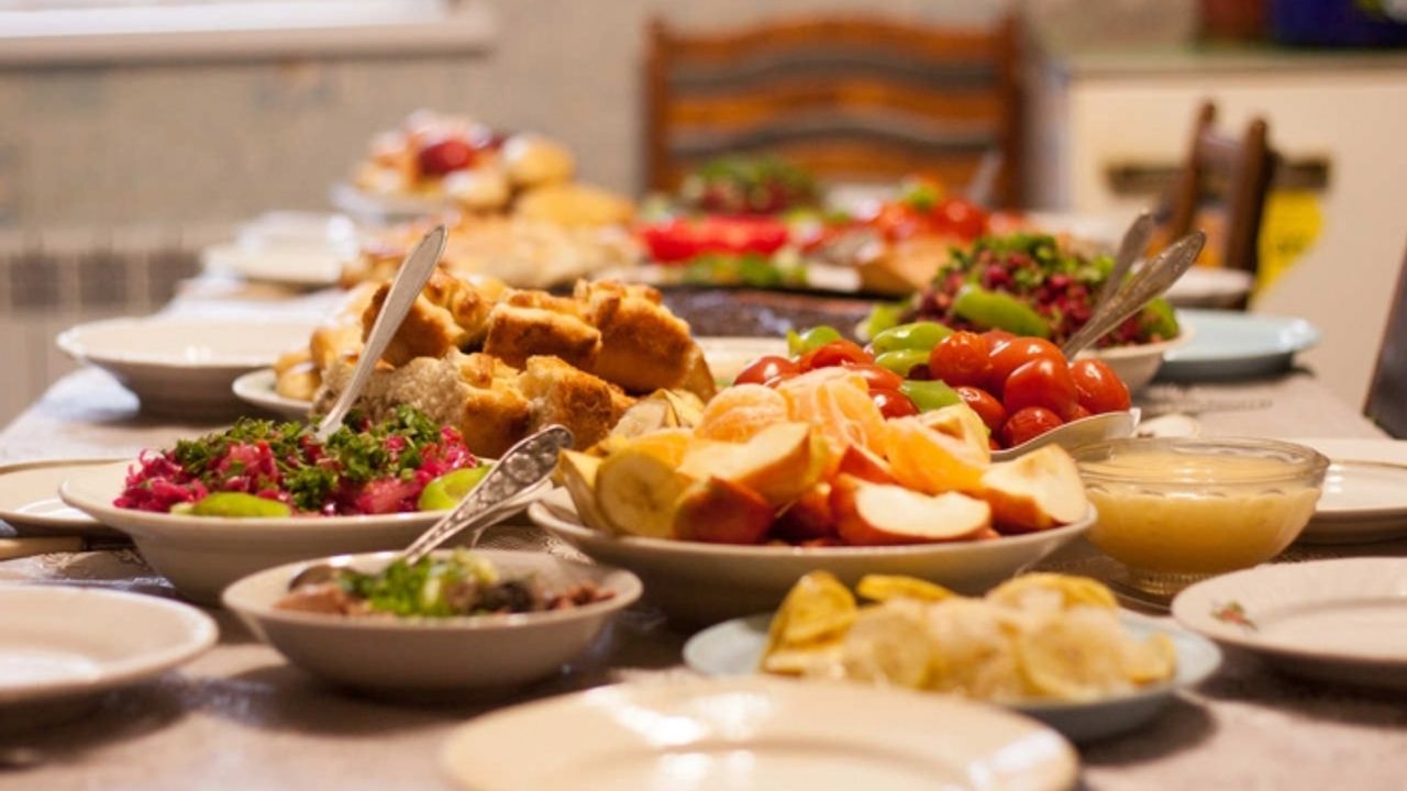 Ramazan'da ideal beslenme nasıl olmalı? Adım adım sağlıklı oruç