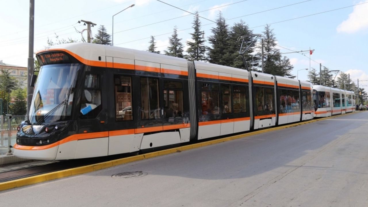 Şikayetler artıyor! Tramvaya kart basmadan binen yolcular dikkat çekiyor