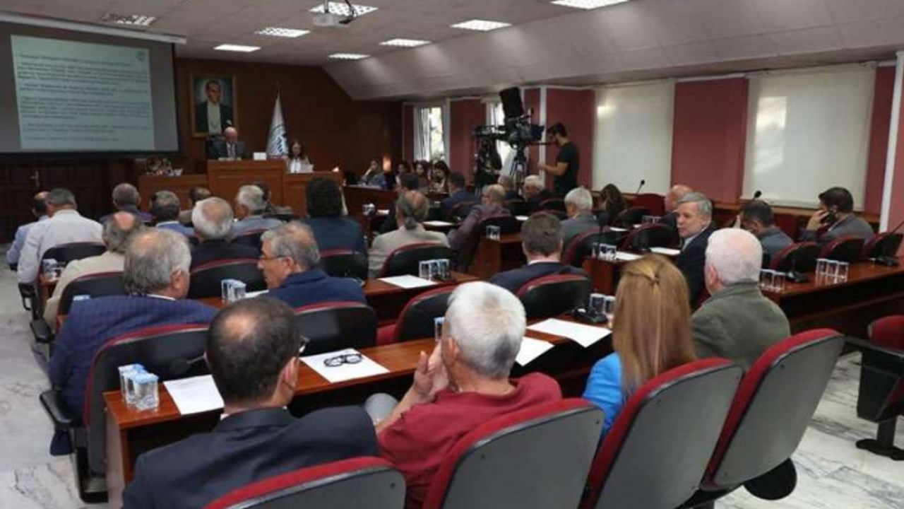 CHP'li Kılınç, "Kurban olun HDP'ye siz" dedi ortalık karıştı