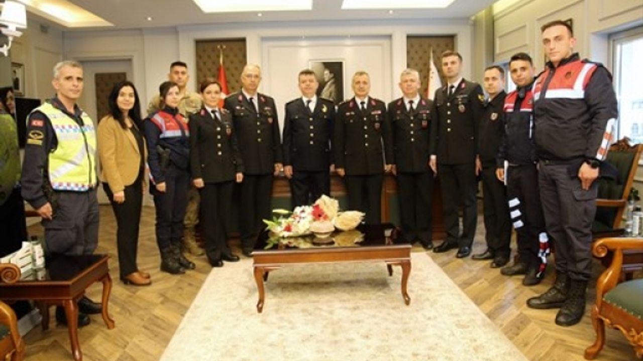 Jandarmadan İl Emniyet Müdürlüğüne Polis Haftası ziyareti