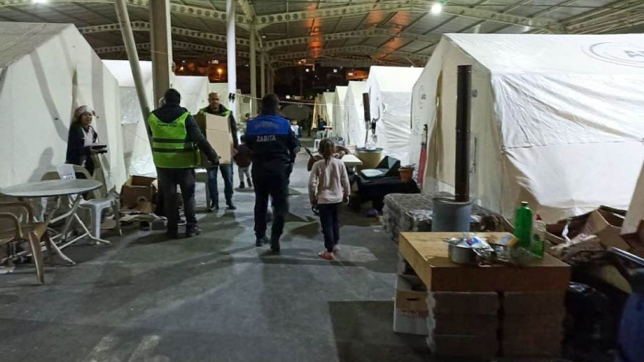 Tepebaşı Belediyesi'nden Hatay'daki deprem mağdurlarına sahur ikramı