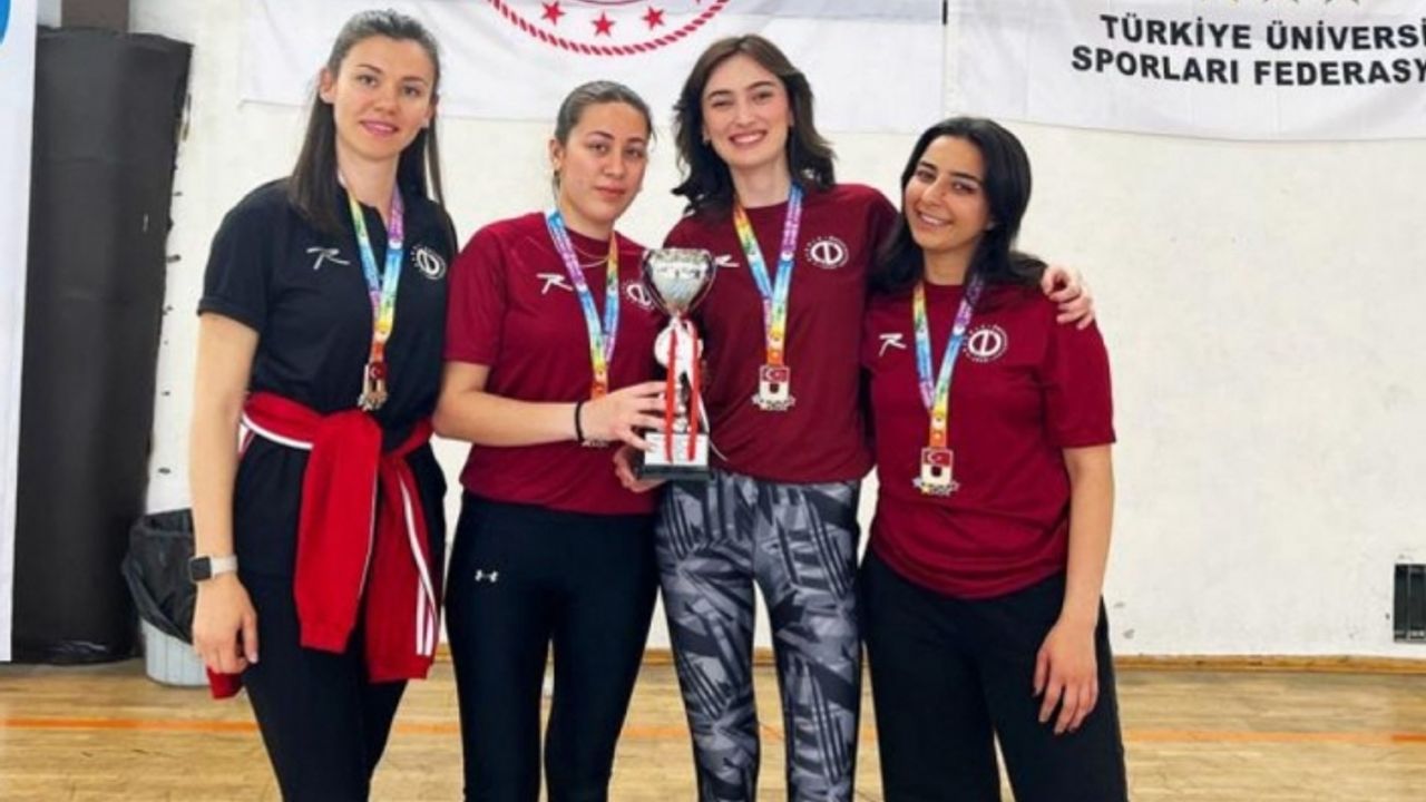 Anadolu Üniversitesi sporcularından büyük başarı