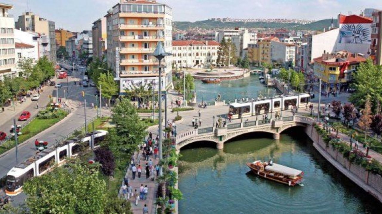 Eskişehir'de hangi ilçeden kaç oy çıktı? İşte ilçe ilçe oy oranları