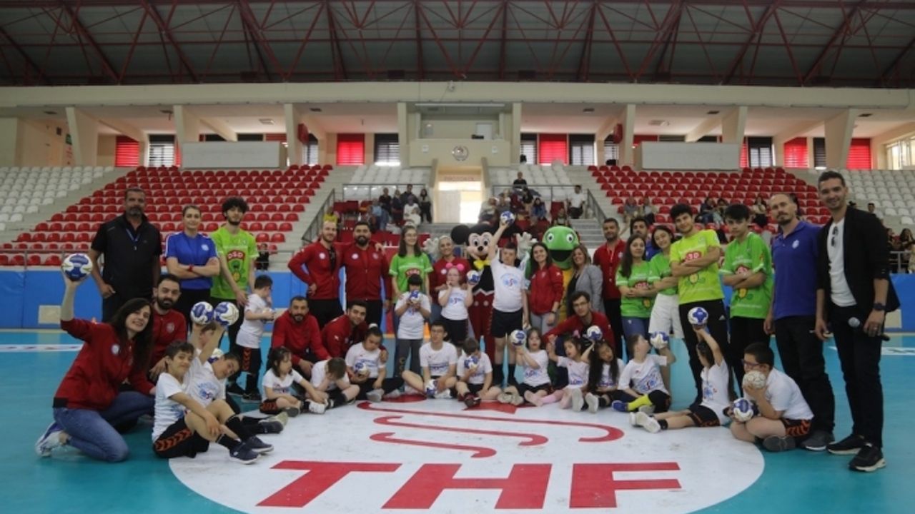 Hentbol ile + 1 Projesine renkli kapanış