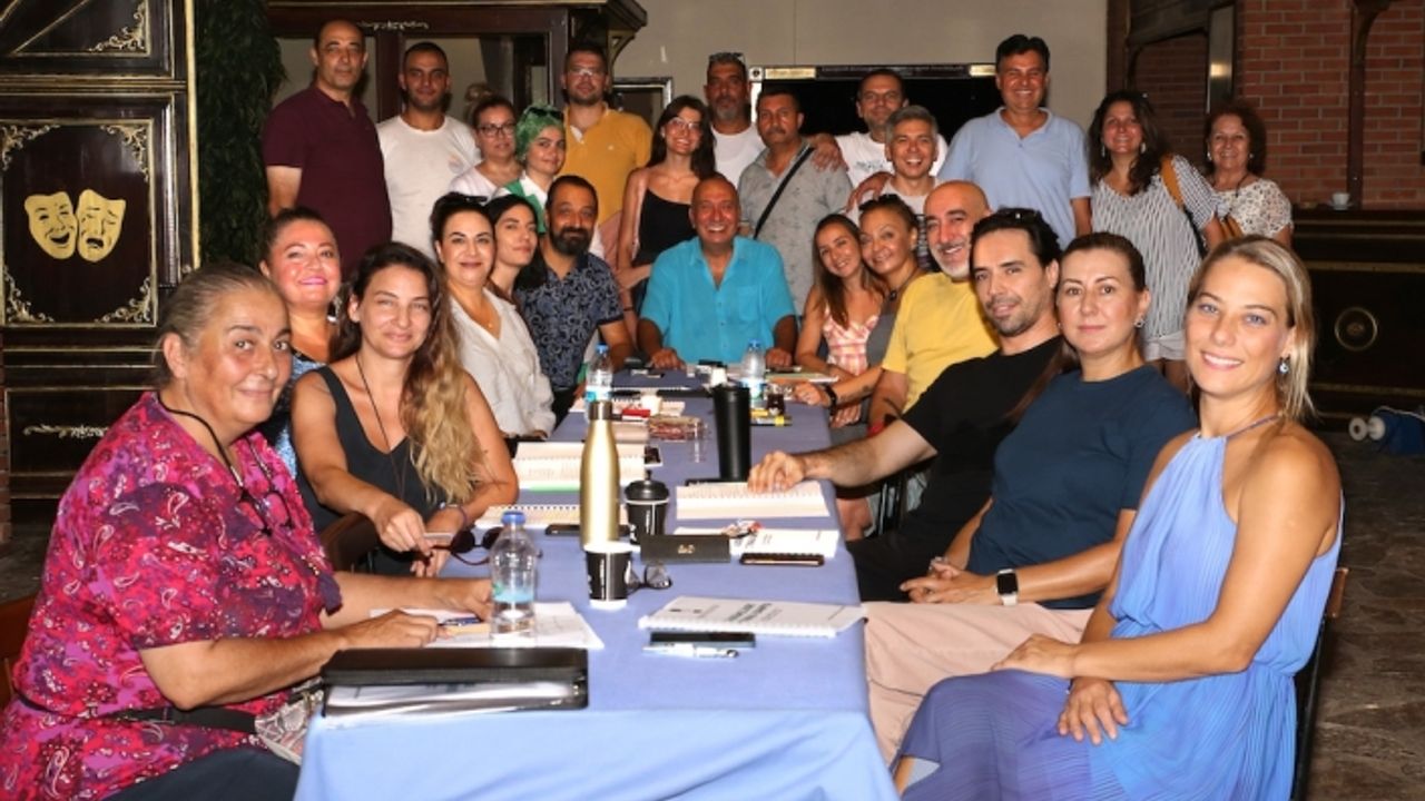 Şehir Tiyatroları yeni oyunlarını bu sezon sahnelemeye hazırlanıyor