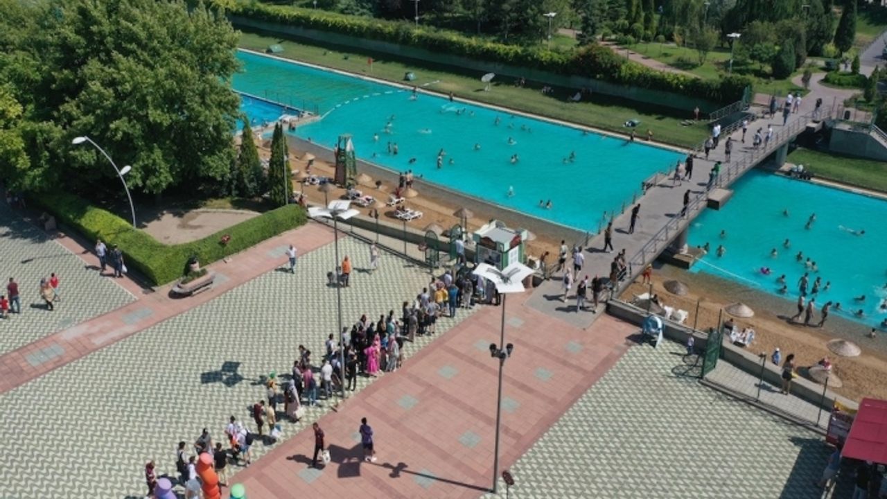 Kentpark yapay plajı sezonun son misafirlerini ağırlayacak