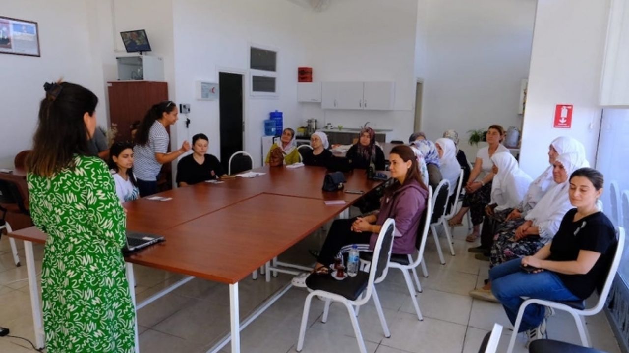 Sarıcakaya'da Kadın Sağlığı Eğitim Semineri