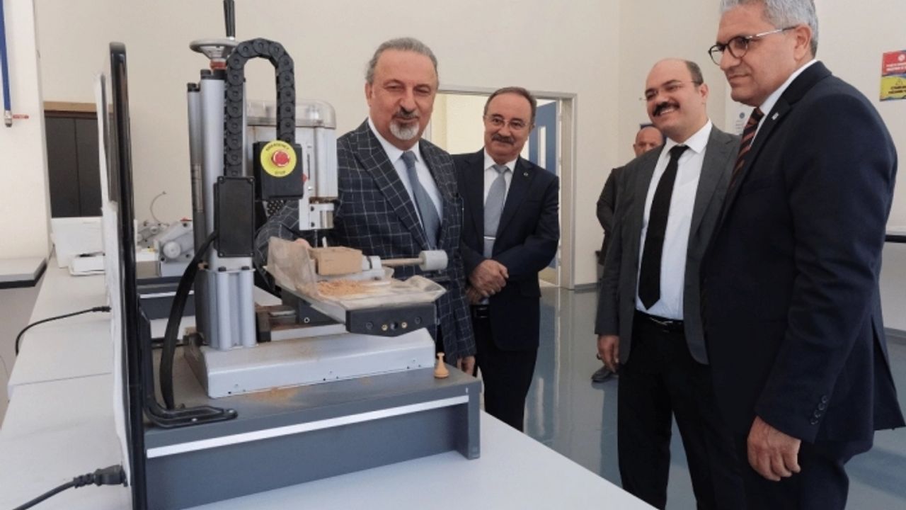 Sazak ve Saraç Özel EOSB MTAL’ne hayran kaldılar