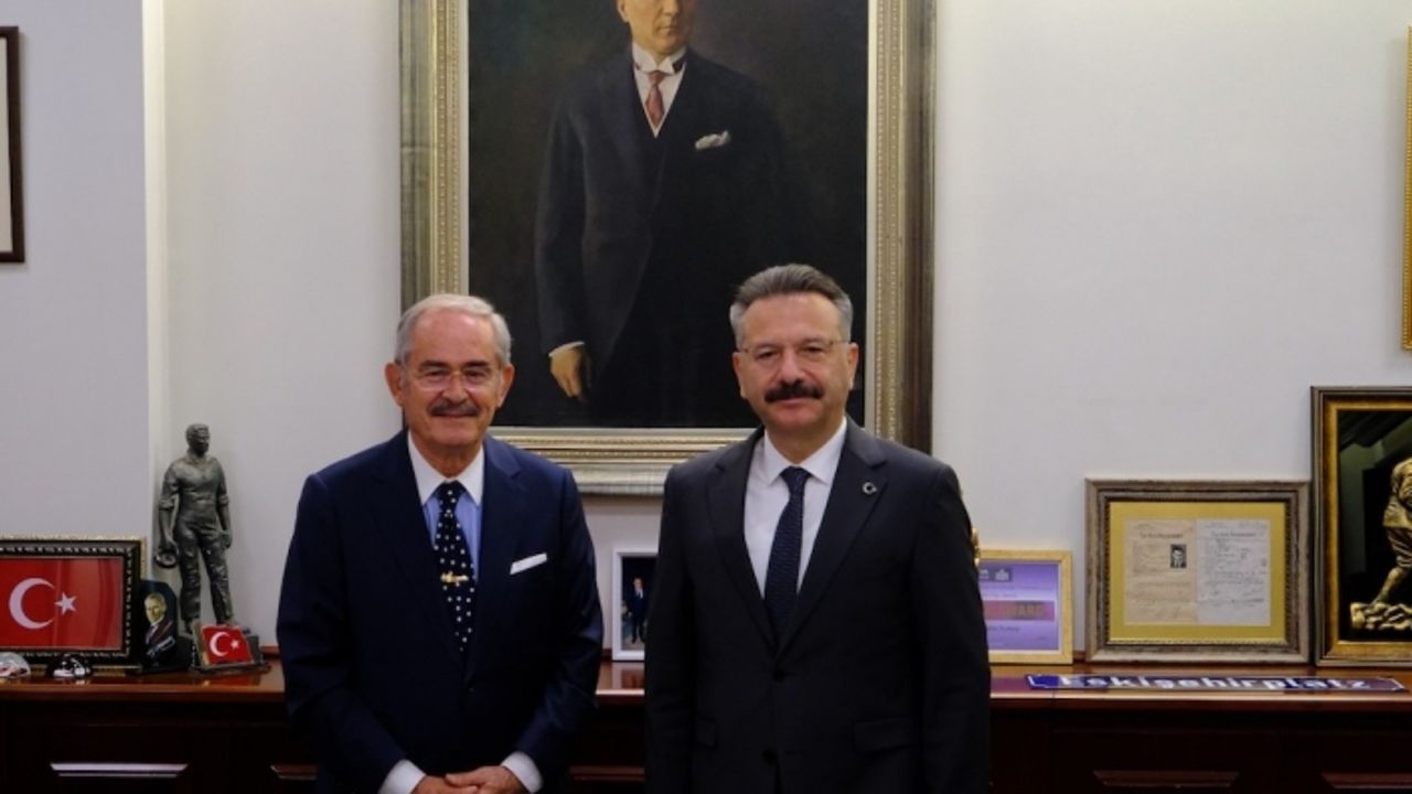 Vali Aksoy'dan Büyükerşen'e ziyaret