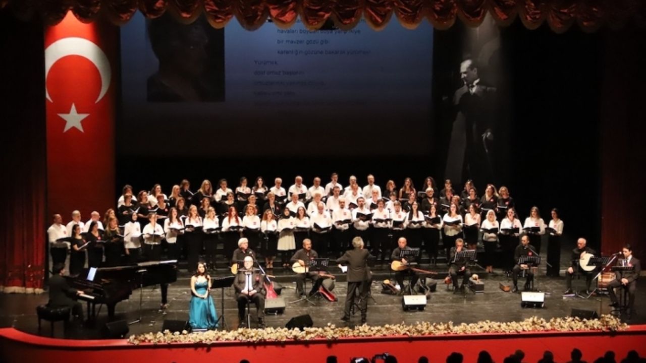 100. Yıl Cumhuriyet Konseri müzikseverlerden tam not aldı