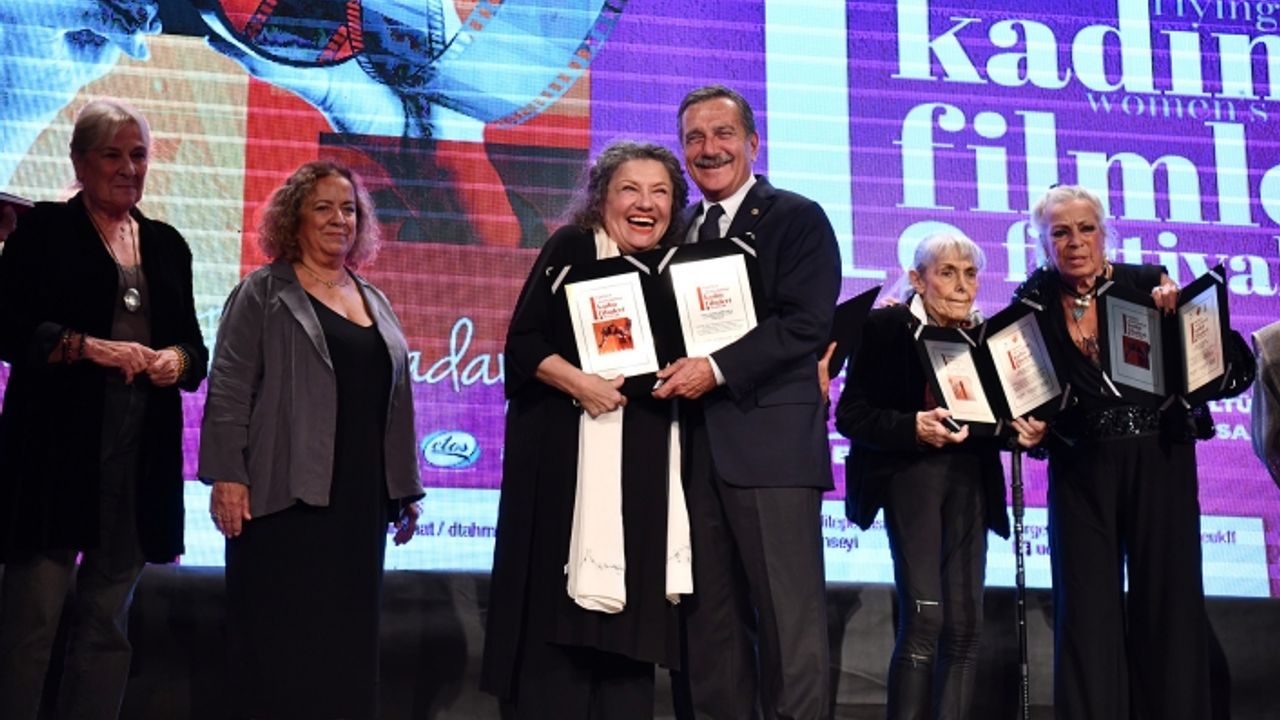 1. Tepebaşı Uçan Süpürge Kadın Filmleri Festivali törenle başladı