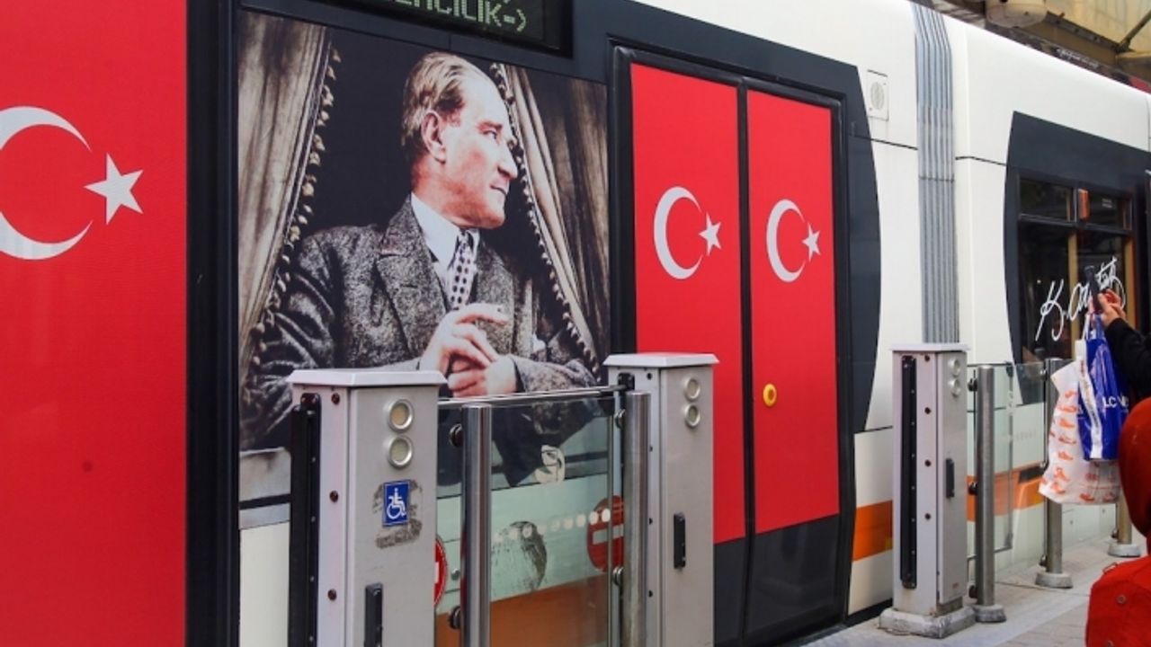 29 Ekim coşkusu tüm şehre yayıldı