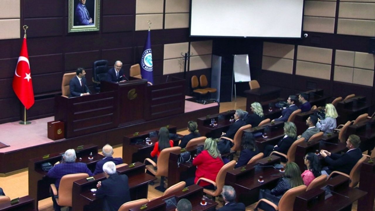 Başkan Yalaz ve ekibinden Yılmaz Büyükerşen'e ziyaret