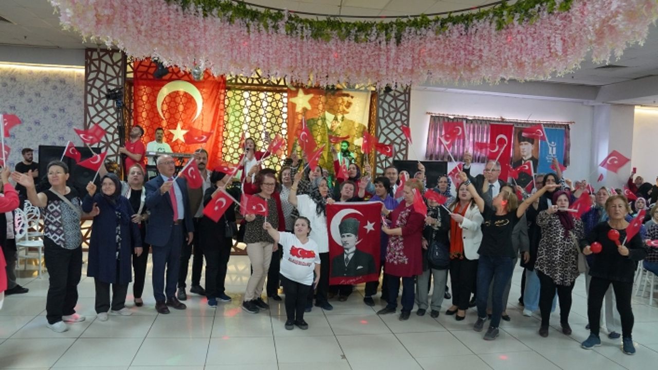 Bin 500 kadının katılımıyla 100'üncü yıl coşkusu yaşandı
