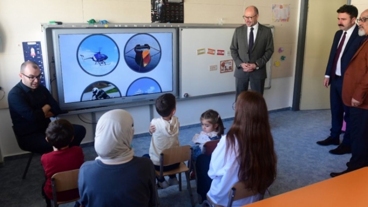 Rektör Erdal'dan Engelliler Araştırma Enstitüsü ve DİLKOM ziyareti