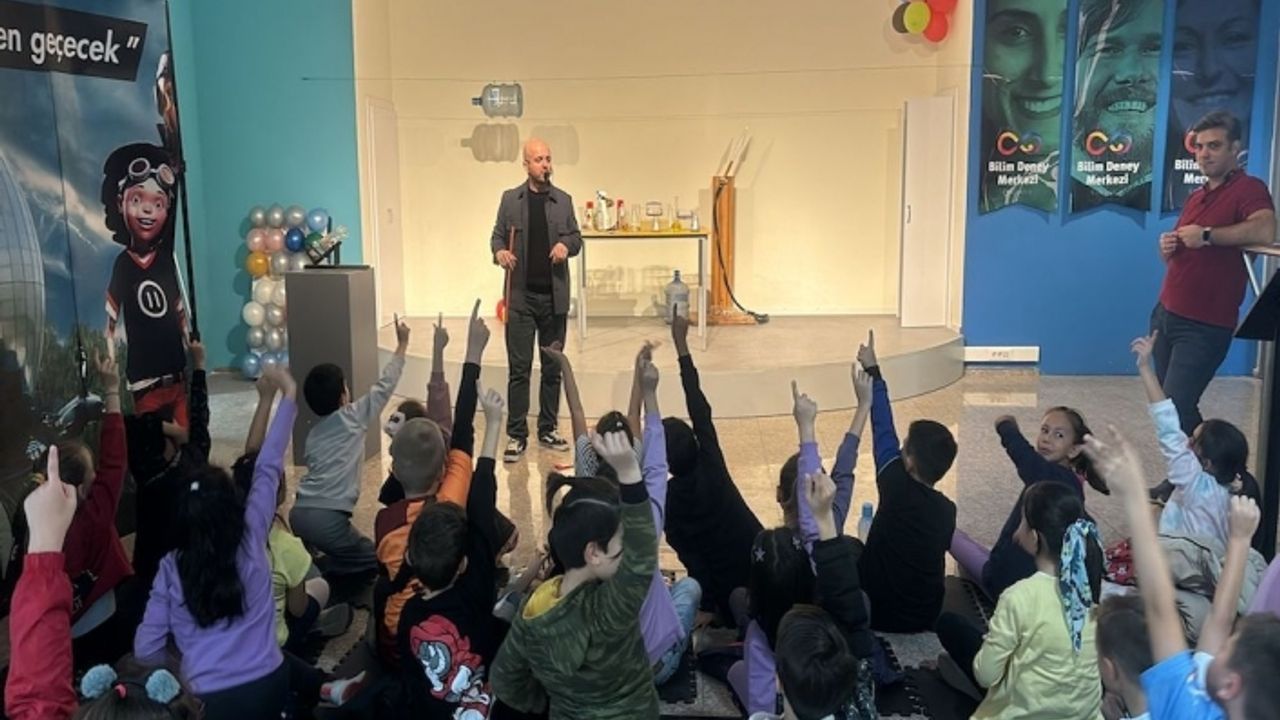 Gösterili bilim turu devam ediyor