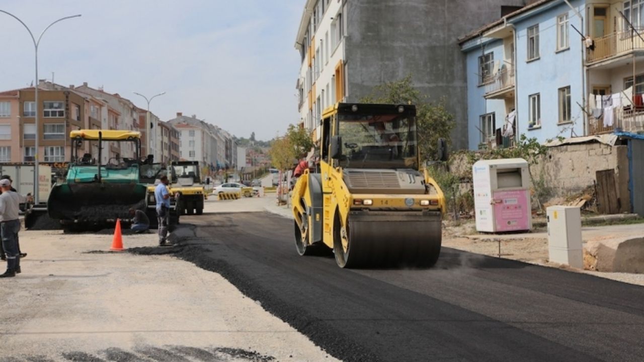 2023'te Eskişehir'de yol yapım çalışmalarında yoğun mesai