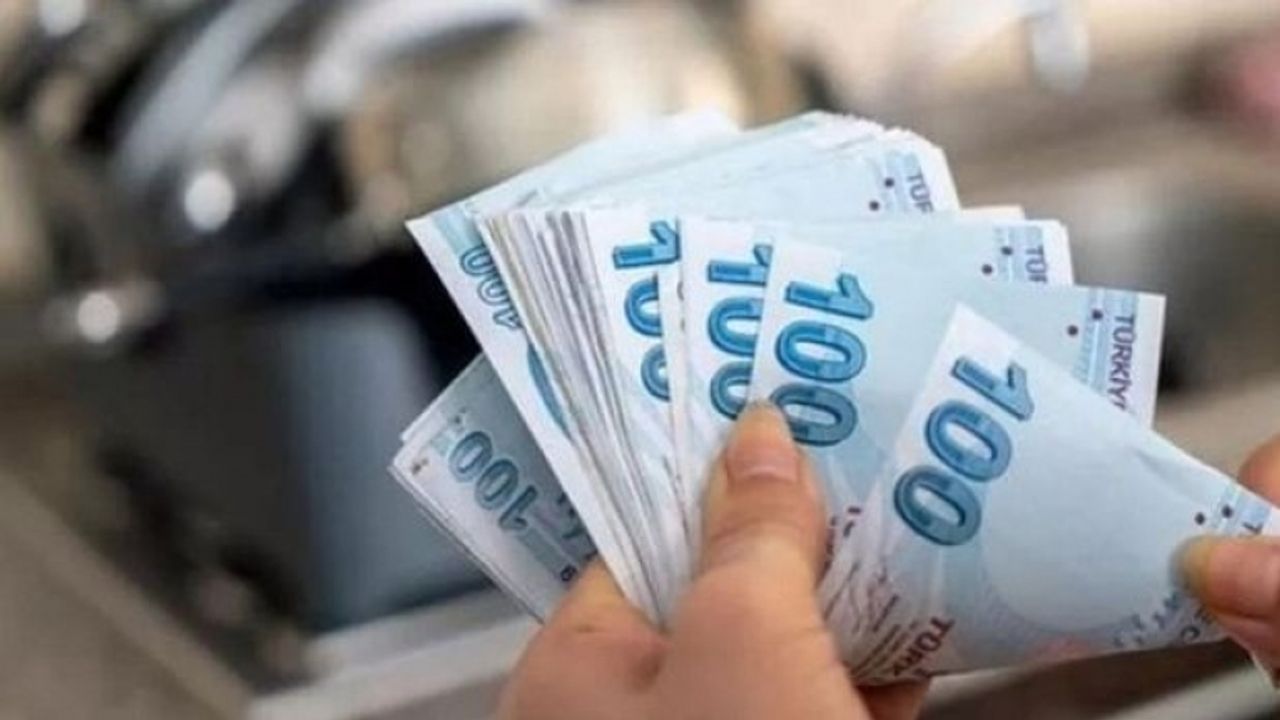 Yeni asgari ücret 17 bin 2 Lira olarak açıklandı