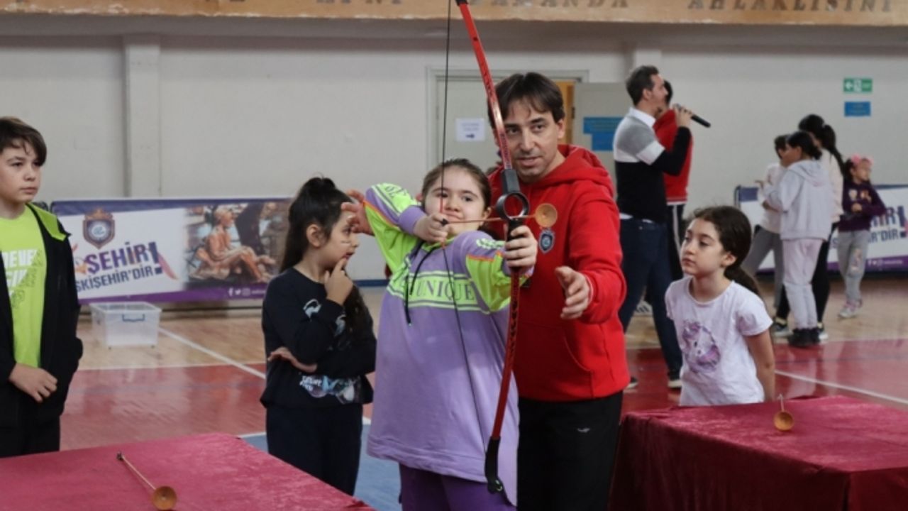 2. Büyükşehir Ebeveyn ve Çocuk Oyunları renkli görüntüler oluşturdu