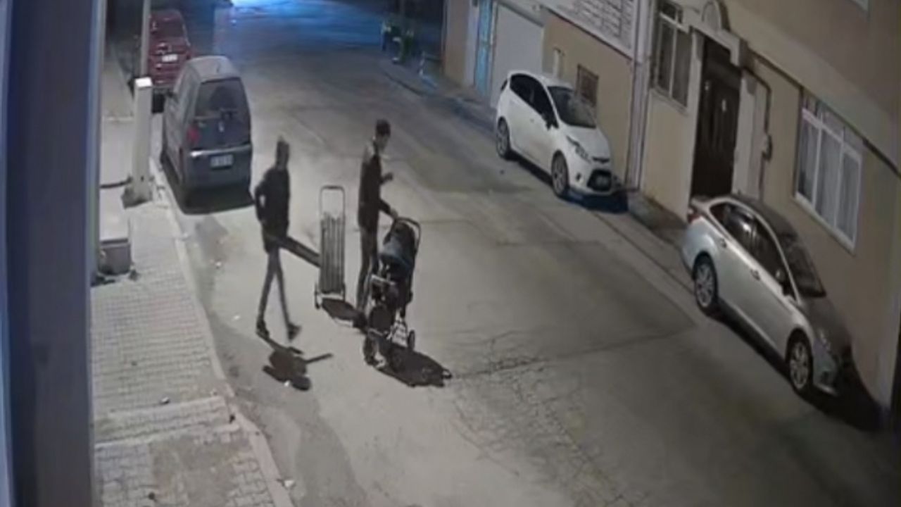 Bebek arabalı hırsızlar güvenlik kamerasından kaçamadı