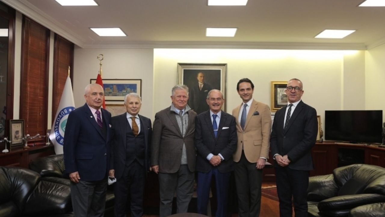 Eski Bakan Bursa'dan Büyükerşen'e ziyaret