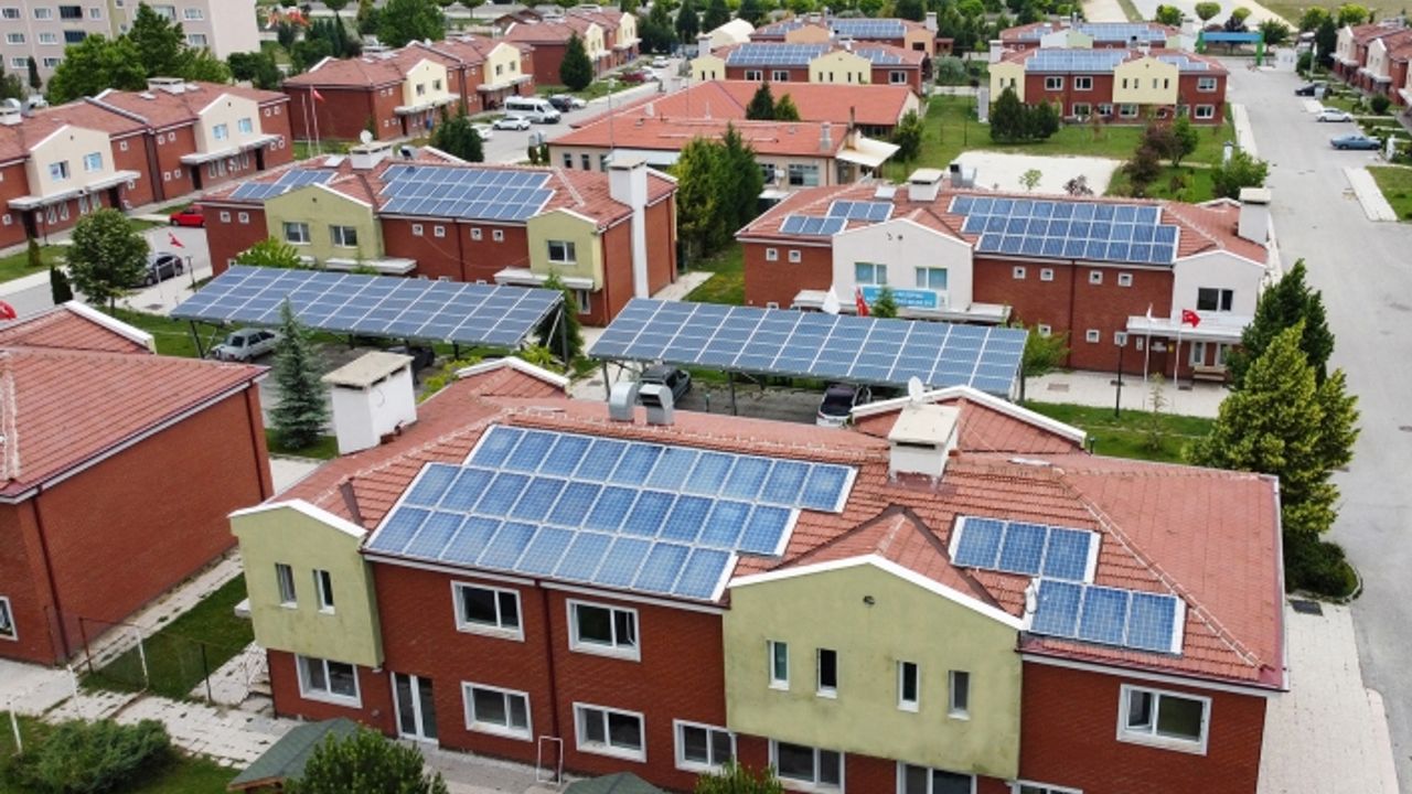 Tepebaşı 1 yılda 1 milyon 363 bin TL'lik elektrik üretti