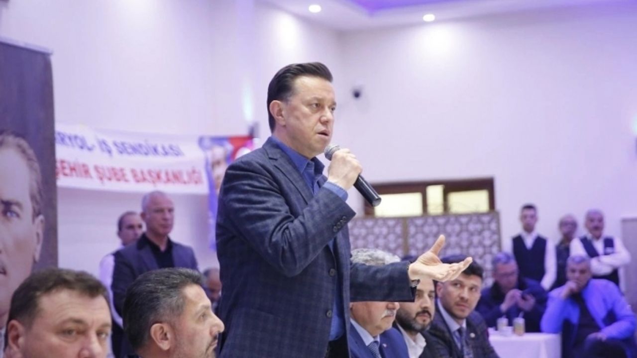 AK Partili başkan adayları Demiryol-İş Sendikasını ziyaret etti