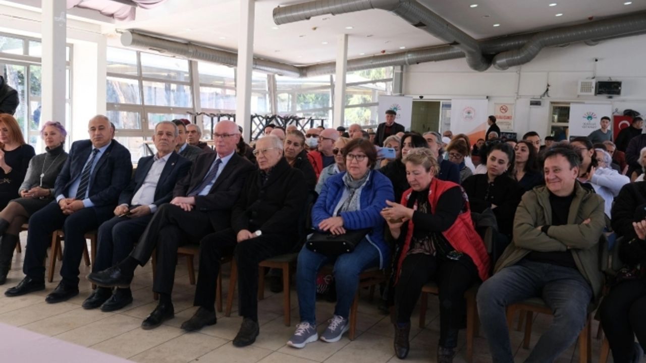 Kazım Kurt siyasette kadının rolünü değerlendirdi